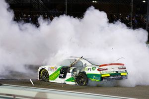 Tyler Reddick, JR Motorsports, Chevrolet Camaro BurgerFi celebrates