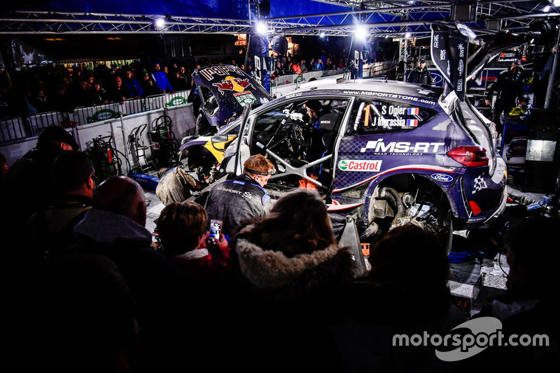 Sébastien Ogier, Julien Ingrassia, M-Sport Ford WRT Ford Fiesta WRC en el servicio