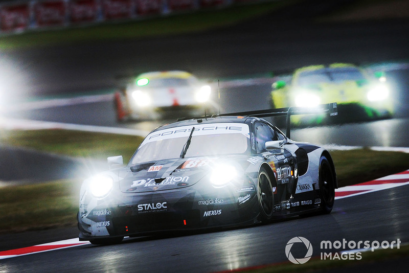#88 Dempsey Proton Competition Porsche 911 RSR: Matteo Cairoli, S Hoshino, Giorgio Roda
