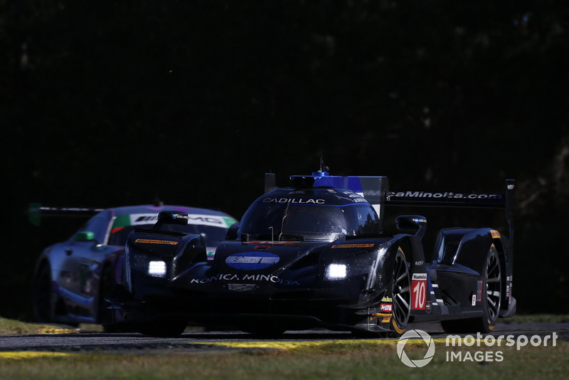 #10 Wayne Taylor Racing Cadillac DPi, P: Renger van der Zande, Jordan Taylor, Ryan Hunter-Reay