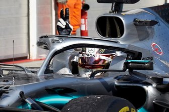 Yarış galibi Lewis Hamilton, Mercedes AMG F1 W10