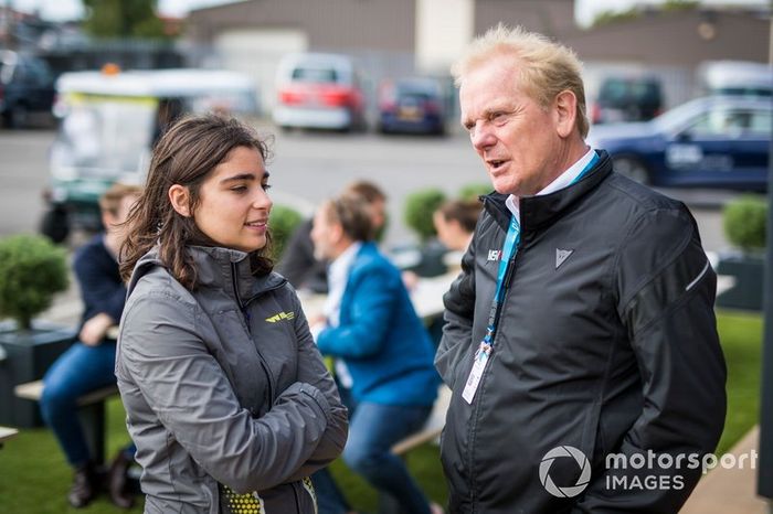 Jamie Chadwick y Jonathan Palmer