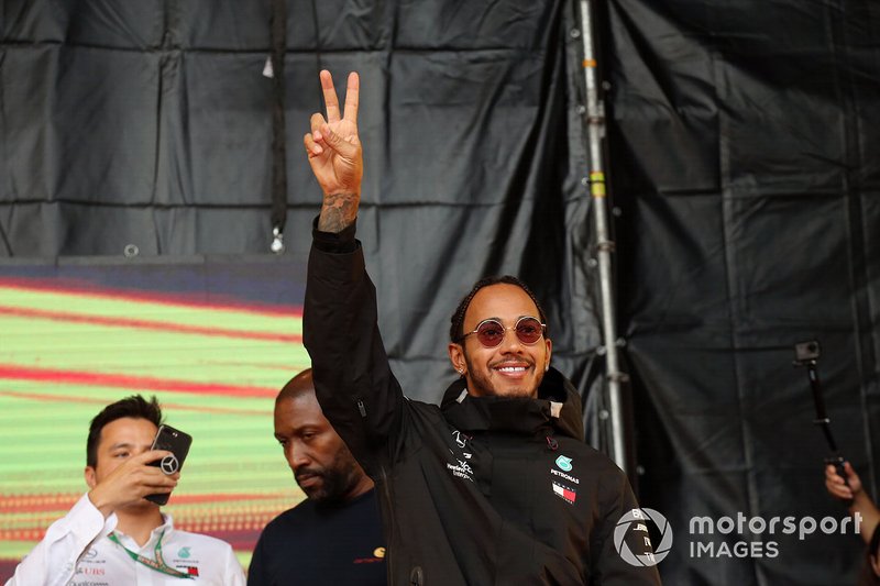 Lewis Hamilton, Mercedes AMG F1, meets fans