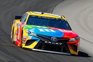 Kyle Busch, Joe Gibbs Racing, Toyota Camry M&M's Toyota Camry