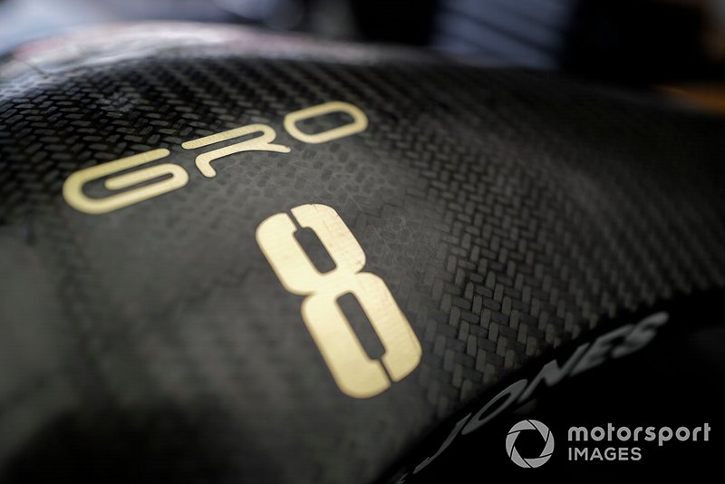 Romain Grosjean, nombre del equipo Haas F1 Team VF-19 en el halo