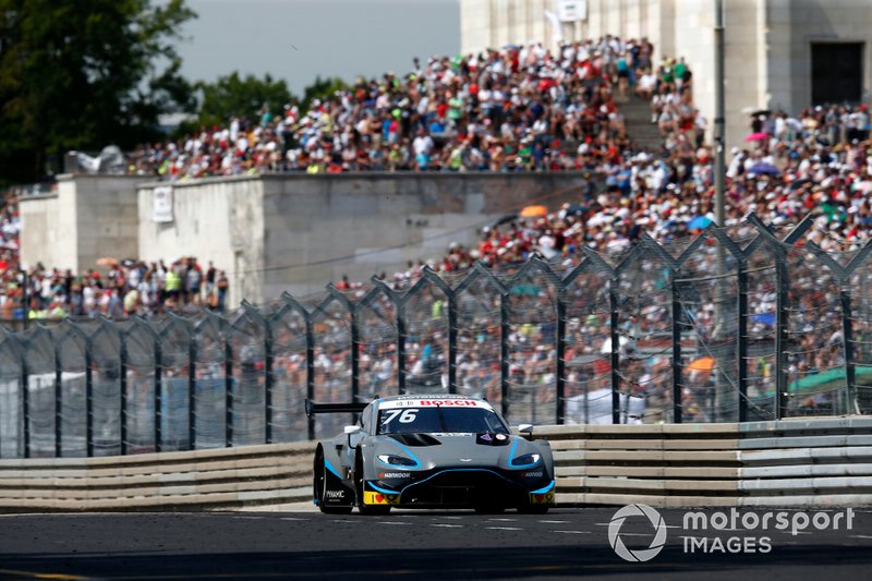 Jake Dennis, R-Motorsport, Aston Martin Vantage AMR