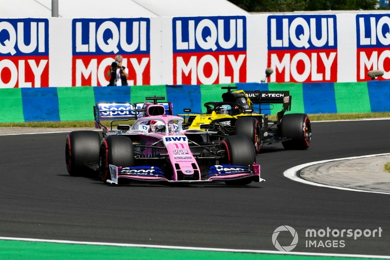 Sergio Perez, Racing Point RP19, leads Daniel Ricciardo, Renault F1 Team R.S.19