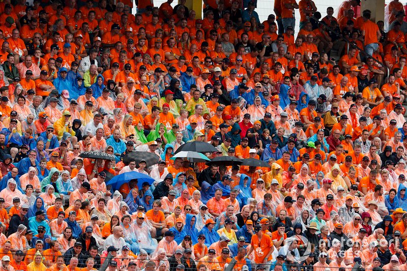 Tifosi di Max Verstappen, Red Bull Racing, in tribuna
