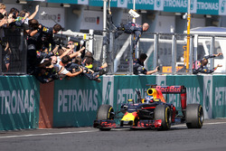 Race winner Daniel Ricciardo, Red Bull Racing