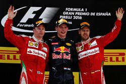 Max Verstappen, Red Bull Racing, Kimi Raikkonen, Scuderia Ferrari and Sebastian Vettel, Scuderia Fer