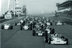 Starten Rennen Formel Super V am Nürburgring