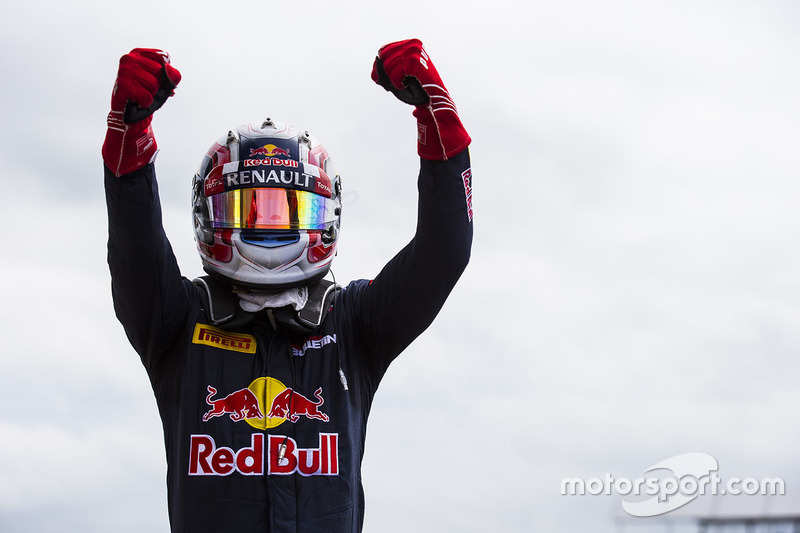 Le vainqueur Pierre Gasly, Prema Racing in parc fermé