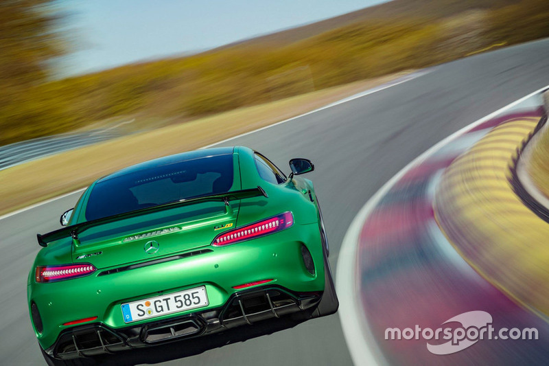 Mercedes-AMG GT R