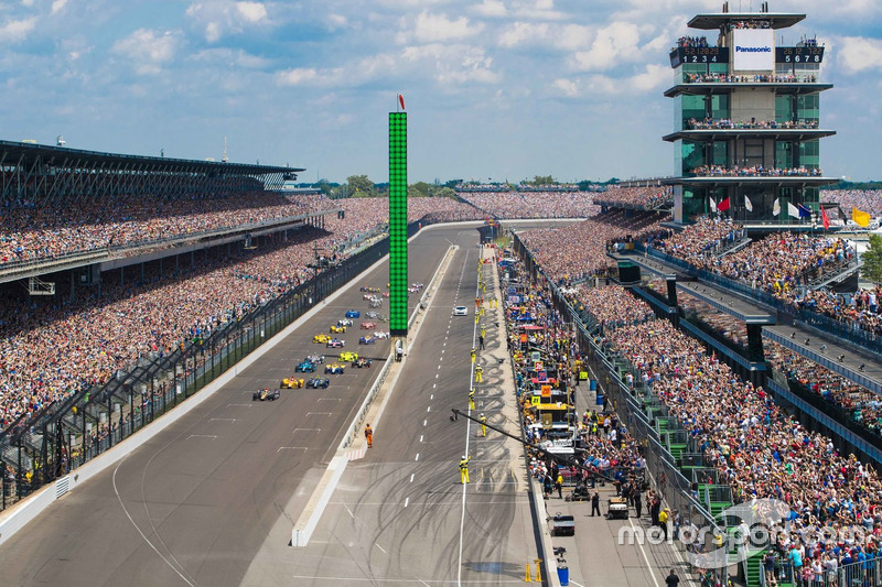 震撼的第100届Indy 500大赛发车瞬间