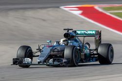 Lewis Hamilton, Mercedes AMG F1 W07 Hybrid