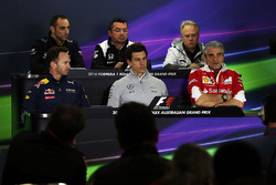 Press Conference (From back row (L to R)): Cyril Abiteboul, Renault Sport F1 Managing Director, Eric Boullier, McLaren Racing Director; Gene Haas, Haas Automotion President, Christian Horner, Red Bull Racing Team Principal, Toto Wolff, Mercedes AMG F1 Shareholder and Executive Director, Maurizio Arrivabene, Ferrari Team Principal.