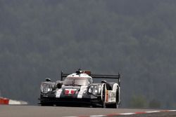 #1 Porsche Team Porsche 919 Hybrid: Timo Bernhard, Mark Webber, Brendon Hartley