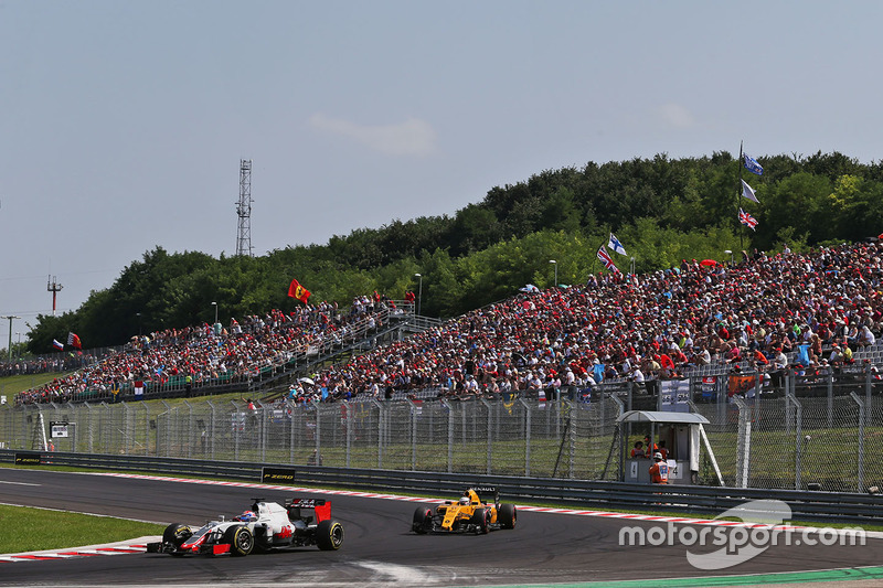 Romain Grosjean, Haas F1 Team VF-16
