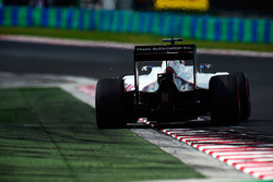 Romain Grosjean, Haas F1 Team VF-16