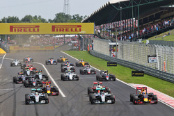 Lewis Hamilton, Mercedes AMG F1; Nico Rosberg, Mercedes AMG F1; and Daniel Ricciardo, Red Bull Racin