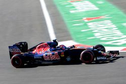 Daniil Kvyat, Scuderia Toro Rosso STR11