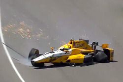 Spencer Pigot, Rahal Letterman Lanigan Racing Honda in a huge crash