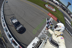Sieger Carl Edwards, Joe Gibbs Racing, Toyota
