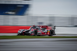#8 Audi Sport Team Joest Audi R18 e-tron quattro: Lucas di Grassi, Loic Duval, Oliver Jarvis