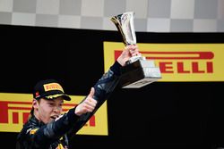 Podium: tercero, Daniil Kvyat, Red Bull Racing