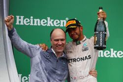 Primer lugar para Lewis Hamilton, Mercedes AMG F1 W07