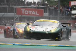 #55 AF Corse Ferrari 458 Italia: Duncan Cameron, Matt Griffin, Aaron Scott