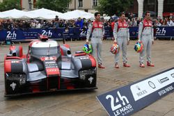 #8 Audi Sport Team Joest Audi R18: Lucas di Grassi, Loic Duval, Oliver Jarvis