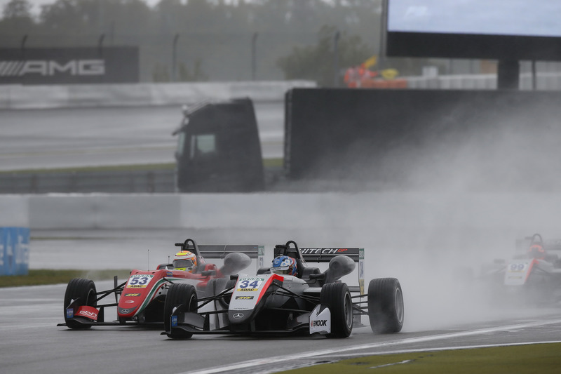 Jake Hughes, Hitech Grand Prix, Dallara F317 - Mercedes-Benz, Callum Ilott, Prema Powerteam, Dallara