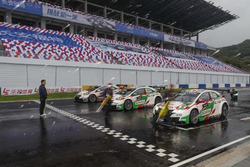 Gabriele Tarquini, Honda Racing Team JAS, Honda Civic WTCC, Norbert Michelisz, Honda Racing Team JAS, Honda Civic WTCC, Ryo Michigami, Honda Racing Team JAS, Honda Civic WTCC