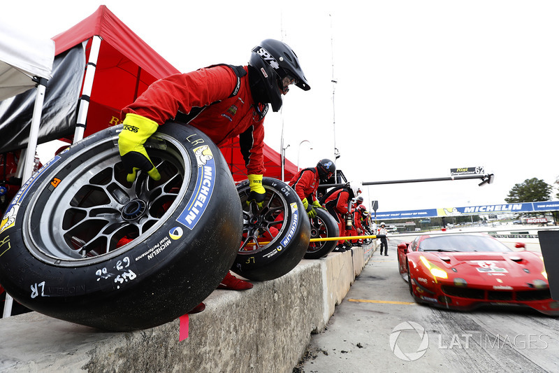 #62 Risi Competizione Ferrari 488 GTE: Toni Vilander, Giancarlo Fisichella, Alessandro Pier Guidi