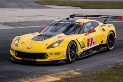 #4 Corvette Racing Chevrolet Corvette C7.R: Oliver Gavin, Tommy Milner