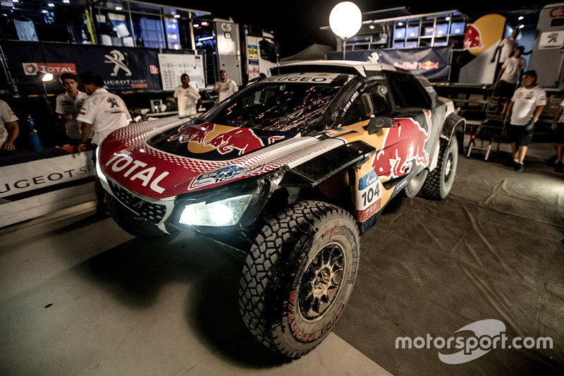 Accident de la #104 Peugeot Sport Peugeot 3008 DKR: Sébastien Loeb, Daniel Elena