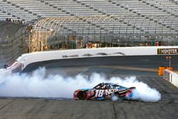 Race winner Kyle Busch, Joe Gibbs Racing Toyota