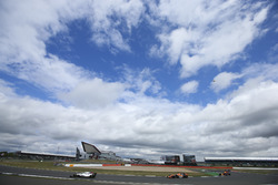 Lance Stroll, Williams FW40, Fernando Alonso, McLaren MCL32, Daniel Ricciardo, Red Bull Racing RB13