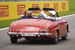 Lewis Hamilton, Mercedes AMG F1, nella drivers parade