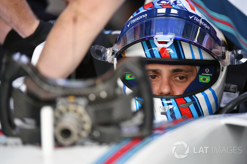 Felipe Massa, Williams FW40 Felipe Massa, Williams FW40 steering wheel detail