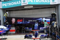 Le nom de Daniil Kvyat est retiré du garage Toro Rosso