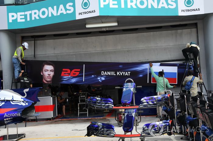 The garage name board of Daniil Kvyat, Scuderia Toro Rosso is removed