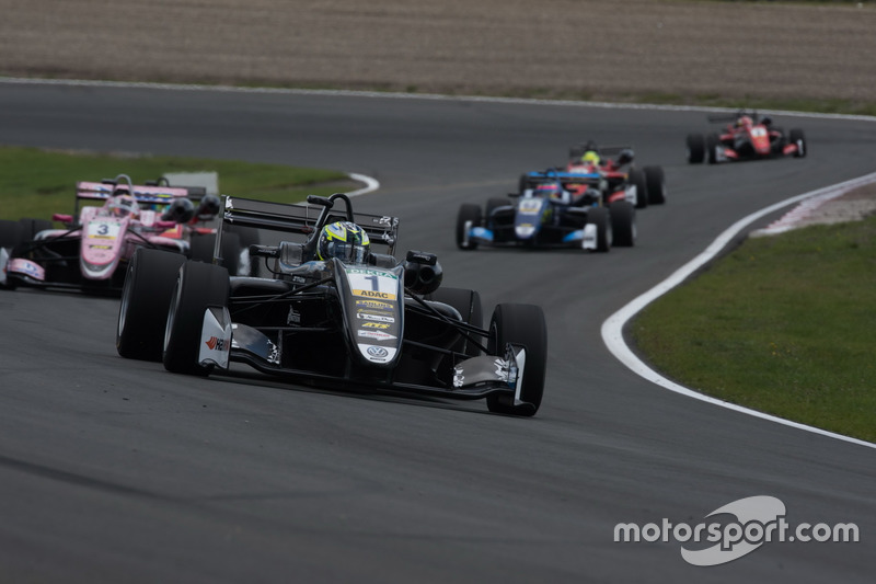 Joel Eriksson, Motopark, Dallara F317 - Volkswagen