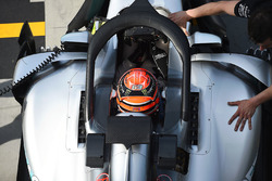 George Russell, Mercedes-Benz F1 W08 with halo