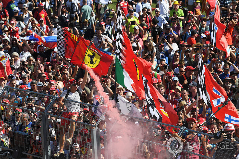 Fans and flags