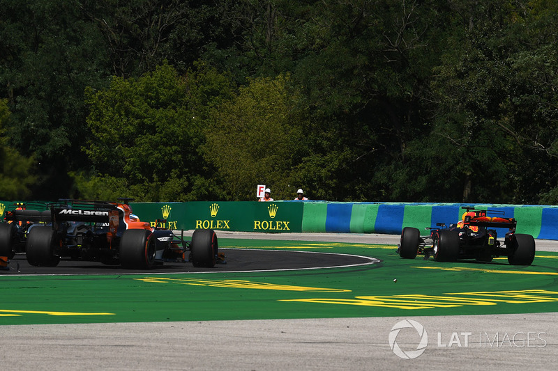 A relação entre os pilotos ganhou ares de turbulência com um acidente no GP da Hungria, causado por Verstappen e que eliminou Ricciardo da disputa.