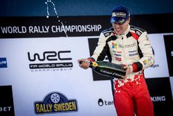 Podium: race winner Jari-Matti Latvala, Toyota Racing