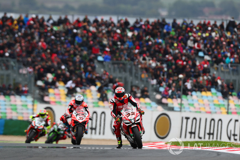 Lorenzo Savadori, Milwaukee Aprilia