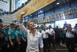 Petronas employees welcome Nico Rosberg, Mercedes AMG F1